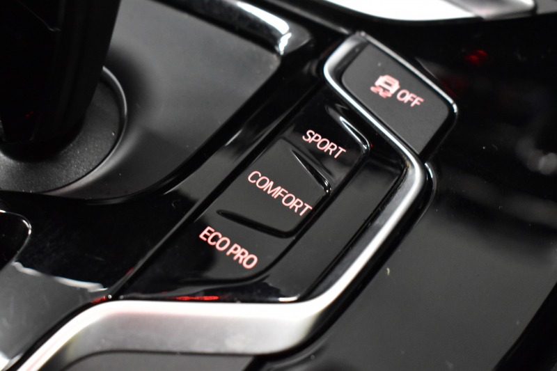 BMW X3 Xﾄﾞﾗｲﾌﾞ 20d Mｽﾎﾟｰﾂ G01型 ﾊｲﾗｲﾝP ｵﾌﾟｼｮﾝ20AW ﾍｷｻｺﾞﾅﾙLEDﾍｯﾄﾞﾗｲﾄ&ﾃｰﾙ 追従ACC HUD 全席ﾋｰﾀｰ付黒革 車線変更&逸脱&歩行者警告 衝突軽減ﾌﾞﾚｰｷ ﾀｯﾁﾊﾟﾈﾙﾅﾋﾞ ﾌﾙｾｸﾞ 360度ｶﾒﾗ3Dﾋﾞｭｰ Bｶﾒﾗ 電動Rｹﾞｰﾄ ﾜｲﾔﾚｽ充電 ﾄﾞﾗﾊﾟﾌｫ 2年保証