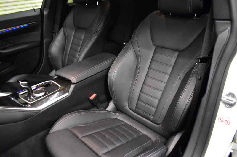 BMW 4シリーズ 420iｸﾞﾗﾝｸｰﾍﾟ Mｽﾎﾟｰﾂ 新車保証R7年2月迄 ﾊｲﾗｲﾝ&ｺﾝﾌｫｰﾄ&ｻｳﾝﾄﾞP ﾋｰﾀｰ付黒革 ﾊｰﾏﾝｶｰﾄﾞﾝ LEDﾍｯﾄﾞﾗｲﾄ 追従ACC 車線変更警告 ﾀｯﾁﾊﾟﾈﾙﾅﾋﾞBｶﾒﾗ Apple Car Play ﾌﾙｾｸﾞ 3Dﾋﾞｭｰ全周囲ｶﾒﾗ 液晶ﾒｰﾀｰ Pｱｼｽﾄ 19AW