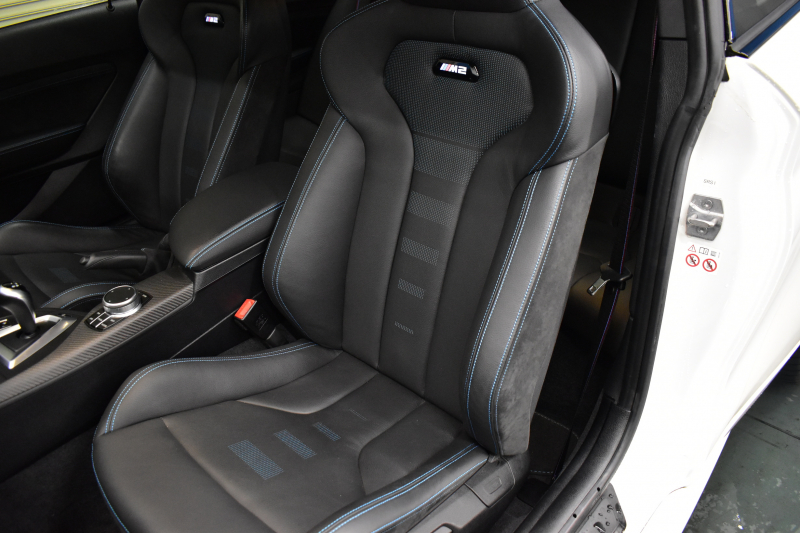 BMW Mシリーズ M2 ｺﾝﾍﾟﾃｨｼｮﾝ MDCT 7速DCT LCI後期 ｺﾝﾍﾟﾃｨｼｮﾝ専用410馬力ｴﾝｼﾞﾝ ﾍｷｻｺﾞﾅﾙLEDﾍｯﾄﾞﾗｲﾄ&ﾃｰﾙ ﾋｰﾀｰ付黒革 harman/kardon ﾀｯﾁﾊﾟﾈﾙHDDﾅﾋﾞBｶﾒﾗ 専用19AW 車線逸脱&歩行者警告 衝突軽減ﾌﾞﾚｰｷ ｶｰﾎﾞﾝｲﾝﾃﾘｱ Mｼｰﾄﾍﾞﾙﾄ  2年保証