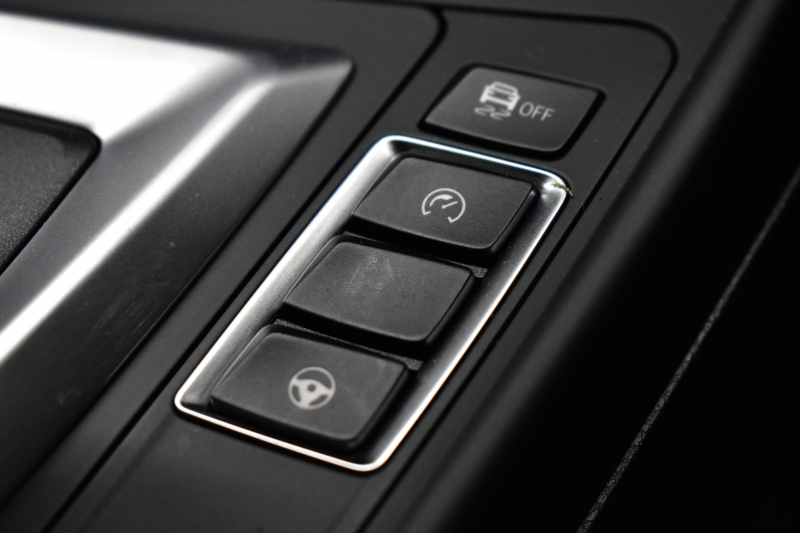 BMW Mシリーズ M2 ｺﾝﾍﾟﾃｨｼｮﾝ MDCT 7速DCT LCI後期 ｺﾝﾍﾟﾃｨｼｮﾝ専用410馬力ｴﾝｼﾞﾝ ﾍｷｻｺﾞﾅﾙLEDﾍｯﾄﾞﾗｲﾄ&ﾃｰﾙ ﾋｰﾀｰ付黒革 harman/kardon ﾀｯﾁﾊﾟﾈﾙHDDﾅﾋﾞBｶﾒﾗ 専用19AW 車線逸脱&歩行者警告 衝突軽減ﾌﾞﾚｰｷ ｶｰﾎﾞﾝｲﾝﾃﾘｱ Mｼｰﾄﾍﾞﾙﾄ  2年保証