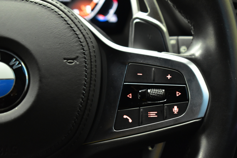 BMW 1シリーズ M135i xDrive ﾌﾙﾀｲﾑ4WD ｺﾝﾌｫｰﾄ&ﾅﾋﾞｹﾞｰｼｮﾝP Mｽﾎﾟｰﾂｼｰﾄ Mｽﾎﾟｰﾂﾌﾞﾚｰｷ 追従ACC Pｱｼｽﾄ BMWﾗｲﾌﾞｺｯｸﾋﾟｯﾄ ﾋｰﾀｰ付ｱﾙｶﾝﾀｰﾗｺﾝﾋﾞｽﾎﾟｰﾂｼｰﾄ ﾀｯﾁﾊﾟﾈﾙﾅﾋﾞ ｱｯﾌﾟﾙｶｰﾌﾟﾚｲ ﾍｷｻｺﾞﾅﾙLEDﾍｯﾄﾞﾗｲﾄ 電動Rｹﾞｰﾄ 2年保証