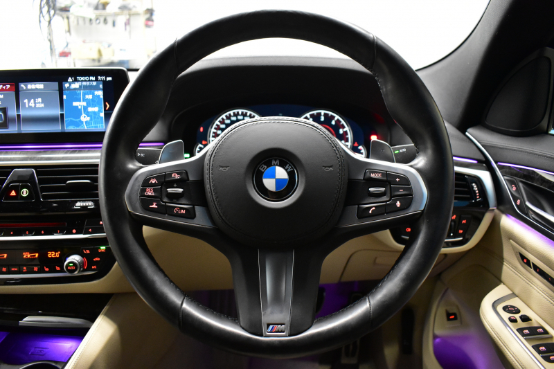 BMW 6シリーズ 640iｸﾞﾗﾝﾂｰﾘｽﾓ XﾄﾞﾗｲﾌﾞMｽﾎﾟｰﾂ G32型 4WD ｺﾝﾌｫｰﾄP ﾊﾟﾉﾗﾏｻﾝﾙｰﾌ ﾍｷｻｺﾞﾅﾙLEDﾍｯﾄﾞﾗｲﾄ  追従ACC HUD Fﾍﾞﾝﾁﾚｰｼｮﾝ&ﾏｯｻｰｼﾞ 全席ﾋｰﾀｰ付ﾍﾞｰｼﾞｭﾚｻﾞｰ 車線変更警告 ﾀｯﾁﾊﾟﾈﾙﾅﾋﾞ 360度ｶﾒﾗ3Dﾋﾞｭｰ 液晶ﾒｰﾀｰ  電動ﾄﾗﾝｸ 2年保証