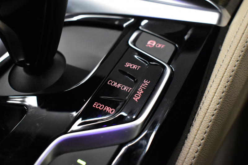 BMW 6シリーズ 640iｸﾞﾗﾝﾂｰﾘｽﾓ XﾄﾞﾗｲﾌﾞMｽﾎﾟｰﾂ G32型 4WD ｺﾝﾌｫｰﾄP ﾊﾟﾉﾗﾏｻﾝﾙｰﾌ ﾍｷｻｺﾞﾅﾙLEDﾍｯﾄﾞﾗｲﾄ  追従ACC HUD Fﾍﾞﾝﾁﾚｰｼｮﾝ&ﾏｯｻｰｼﾞ 全席ﾋｰﾀｰ付ﾍﾞｰｼﾞｭﾚｻﾞｰ 車線変更警告 ﾀｯﾁﾊﾟﾈﾙﾅﾋﾞ 360度ｶﾒﾗ3Dﾋﾞｭｰ 液晶ﾒｰﾀｰ  電動ﾄﾗﾝｸ 2年保証