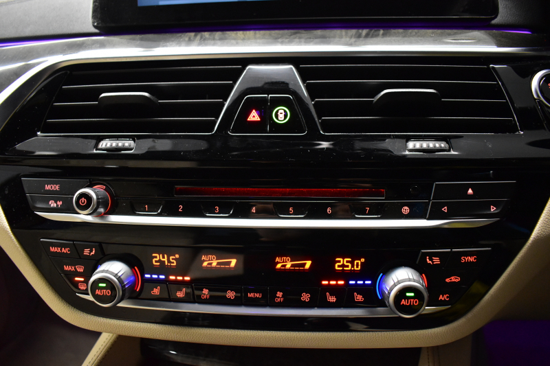 BMW 6シリーズ 640iｸﾞﾗﾝﾂｰﾘｽﾓ XﾄﾞﾗｲﾌﾞMｽﾎﾟｰﾂ G32型 4WD ｺﾝﾌｫｰﾄP ﾊﾟﾉﾗﾏｻﾝﾙｰﾌ ﾍｷｻｺﾞﾅﾙLEDﾍｯﾄﾞﾗｲﾄ  追従ACC HUD Fﾍﾞﾝﾁﾚｰｼｮﾝ&ﾏｯｻｰｼﾞ 全席ﾋｰﾀｰ付ﾍﾞｰｼﾞｭﾚｻﾞｰ 車線変更警告 ﾀｯﾁﾊﾟﾈﾙﾅﾋﾞ 360度ｶﾒﾗ3Dﾋﾞｭｰ 液晶ﾒｰﾀｰ  電動ﾄﾗﾝｸ 2年保証