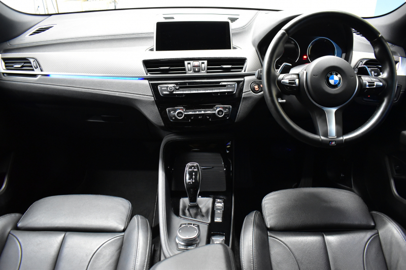 BMW X2 Xﾄﾞﾗｲﾌﾞ20i MｽﾎﾟｰﾂX ｱﾄﾞﾊﾞﾝｽﾄﾞｱｸﾃｨﾌﾞｾｰﾌﾃｨ‐P ﾊｲﾗｲﾝ&ｺﾝﾌｫｰﾄP 追従ACC HUD ﾋｰﾀｰ付電動黒革 衝突軽減ﾌﾞﾚｰｷ 車線逸脱&歩行者警告  20AW ﾀｯﾁﾊﾟﾈﾙﾅﾋﾞ Bｶﾒﾗ 前後PDC Pｱｼｽﾄ 電動Rｹﾞｰﾄ 2年保証