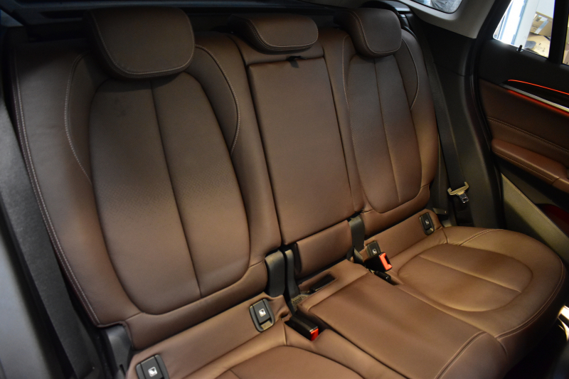 BMW X1 Xdrive20i Xﾗｲﾝ  ﾊｲﾗｲﾝ 4WD 1ｵｰﾅｰ  ｱﾄﾞﾊﾞﾝｽﾄﾞｱｸﾃｨﾌﾞｾｰﾌﾃｨP 追従ACC HUD ﾋｰﾀｰ付ﾓｶﾚｻﾞｰ ﾀｯﾁﾊﾟｯﾄﾞﾅﾋﾞBｶﾒﾗ Pｱｼｽﾄ前後PDC LEDﾍｯﾄﾞﾗｲﾄ 衝突軽減 車線逸脱&歩行者警告 電動Rｹﾞｰﾄ ｳｯﾄﾞｲﾝﾃﾘｱ ﾄﾞﾗﾊﾟﾌｫ 2年保証