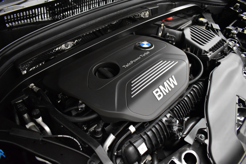 BMW X1 Xdrive20i Xﾗｲﾝ  ﾊｲﾗｲﾝ 4WD 1ｵｰﾅｰ  ｱﾄﾞﾊﾞﾝｽﾄﾞｱｸﾃｨﾌﾞｾｰﾌﾃｨP 追従ACC HUD ﾋｰﾀｰ付ﾓｶﾚｻﾞｰ ﾀｯﾁﾊﾟｯﾄﾞﾅﾋﾞBｶﾒﾗ Pｱｼｽﾄ前後PDC LEDﾍｯﾄﾞﾗｲﾄ 衝突軽減 車線逸脱&歩行者警告 電動Rｹﾞｰﾄ ｳｯﾄﾞｲﾝﾃﾘｱ ﾄﾞﾗﾊﾟﾌｫ 2年保証