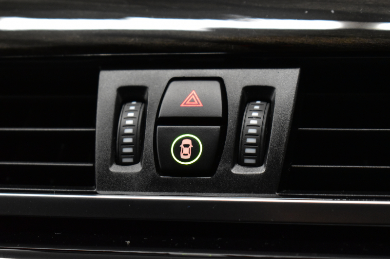 BMW X1 Xdrive20i Xﾗｲﾝ  ﾊｲﾗｲﾝ 4WD 1ｵｰﾅｰ  ｱﾄﾞﾊﾞﾝｽﾄﾞｱｸﾃｨﾌﾞｾｰﾌﾃｨP 追従ACC HUD ﾋｰﾀｰ付ﾓｶﾚｻﾞｰ ﾀｯﾁﾊﾟｯﾄﾞﾅﾋﾞBｶﾒﾗ Pｱｼｽﾄ前後PDC LEDﾍｯﾄﾞﾗｲﾄ 衝突軽減 車線逸脱&歩行者警告 電動Rｹﾞｰﾄ ｳｯﾄﾞｲﾝﾃﾘｱ ﾄﾞﾗﾊﾟﾌｫ 2年保証