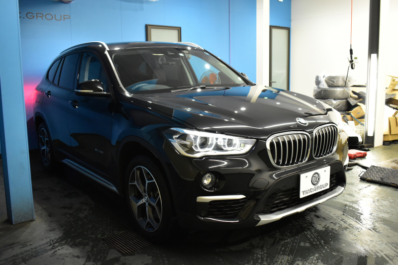 BMW X1 Xdrive20i Xﾗｲﾝ  ﾊｲﾗｲﾝ 4WD 1ｵｰﾅｰ  ｱﾄﾞﾊﾞﾝｽﾄﾞｱｸﾃｨﾌﾞｾｰﾌﾃｨP 追従ACC HUD ﾋｰﾀｰ付ﾓｶﾚｻﾞｰ ﾀｯﾁﾊﾟｯﾄﾞﾅﾋﾞBｶﾒﾗ Pｱｼｽﾄ前後PDC LEDﾍｯﾄﾞﾗｲﾄ 衝突軽減 車線逸脱&歩行者警告 電動Rｹﾞｰﾄ ｳｯﾄﾞｲﾝﾃﾘｱ ﾄﾞﾗﾊﾟﾌｫ 2年保証