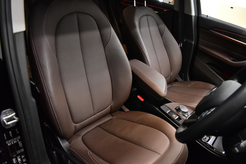 BMW X1 Xdrive20i Xﾗｲﾝ  ﾊｲﾗｲﾝ 4WD 1ｵｰﾅｰ  ｱﾄﾞﾊﾞﾝｽﾄﾞｱｸﾃｨﾌﾞｾｰﾌﾃｨP 追従ACC HUD ﾋｰﾀｰ付ﾓｶﾚｻﾞｰ ﾀｯﾁﾊﾟｯﾄﾞﾅﾋﾞBｶﾒﾗ Pｱｼｽﾄ前後PDC LEDﾍｯﾄﾞﾗｲﾄ 衝突軽減 車線逸脱&歩行者警告 電動Rｹﾞｰﾄ ｳｯﾄﾞｲﾝﾃﾘｱ ﾄﾞﾗﾊﾟﾌｫ 2年保証