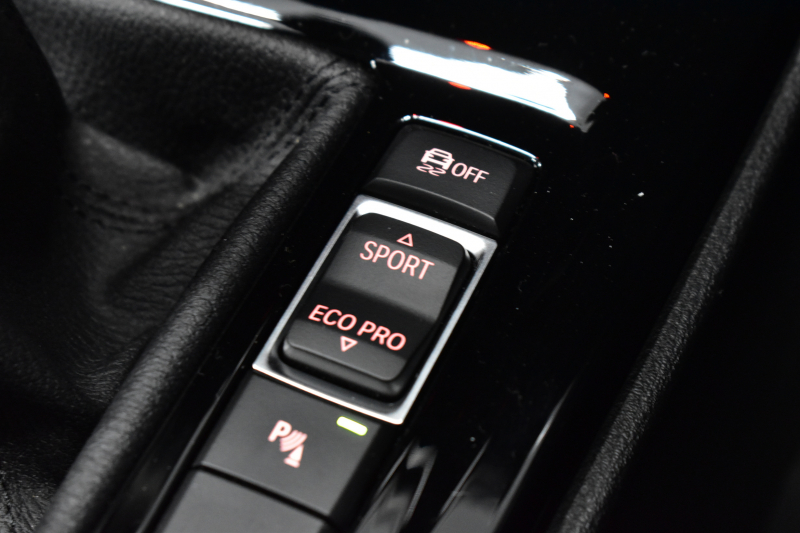 BMW X1 Xdrive20i Xﾗｲﾝ  ﾊｲﾗｲﾝ 4WD 1ｵｰﾅｰ  ｱﾄﾞﾊﾞﾝｽﾄﾞｱｸﾃｨﾌﾞｾｰﾌﾃｨP 追従ACC HUD ﾋｰﾀｰ付ﾓｶﾚｻﾞｰ ﾀｯﾁﾊﾟｯﾄﾞﾅﾋﾞBｶﾒﾗ Pｱｼｽﾄ前後PDC LEDﾍｯﾄﾞﾗｲﾄ 衝突軽減 車線逸脱&歩行者警告 電動Rｹﾞｰﾄ ｳｯﾄﾞｲﾝﾃﾘｱ ﾄﾞﾗﾊﾟﾌｫ 2年保証