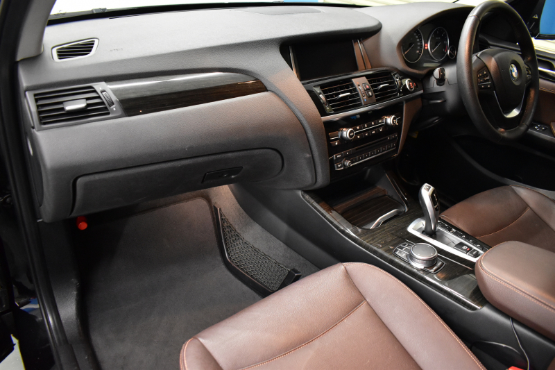 BMW X3 Xdrive20d Xﾗｲﾝ 最終ﾓﾃﾞﾙ ﾋｰﾀｰ付電動茶革 追従ACC LCW 横ﾒﾆｭｰ型ﾀｯﾁﾊﾟｯﾄﾞHDDﾅﾋﾞTV 360度ｶﾒﾗ 衝突軽減ﾌﾞﾚｰｷ 車線逸脱&歩行者警告  Bluetoothｵｰﾃﾞｨｵ&通話 電動ﾄﾗﾝｸ LEDﾌｫｸﾞﾗｲﾄ 18AW ｳｯﾄﾞﾊﾟﾈﾙ 2年保証