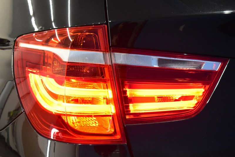 BMW X3 Xdrive20d Xﾗｲﾝ 最終ﾓﾃﾞﾙ ﾋｰﾀｰ付電動茶革 追従ACC LCW 横ﾒﾆｭｰ型ﾀｯﾁﾊﾟｯﾄﾞHDDﾅﾋﾞTV 360度ｶﾒﾗ 衝突軽減ﾌﾞﾚｰｷ 車線逸脱&歩行者警告  Bluetoothｵｰﾃﾞｨｵ&通話 電動ﾄﾗﾝｸ LEDﾌｫｸﾞﾗｲﾄ 18AW ｳｯﾄﾞﾊﾟﾈﾙ 2年保証