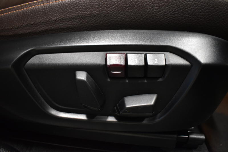 BMW X3 Xdrive20d Xﾗｲﾝ 最終ﾓﾃﾞﾙ ﾋｰﾀｰ付電動茶革 追従ACC LCW 横ﾒﾆｭｰ型ﾀｯﾁﾊﾟｯﾄﾞHDDﾅﾋﾞTV 360度ｶﾒﾗ 衝突軽減ﾌﾞﾚｰｷ 車線逸脱&歩行者警告  Bluetoothｵｰﾃﾞｨｵ&通話 電動ﾄﾗﾝｸ LEDﾌｫｸﾞﾗｲﾄ 18AW ｳｯﾄﾞﾊﾟﾈﾙ 2年保証