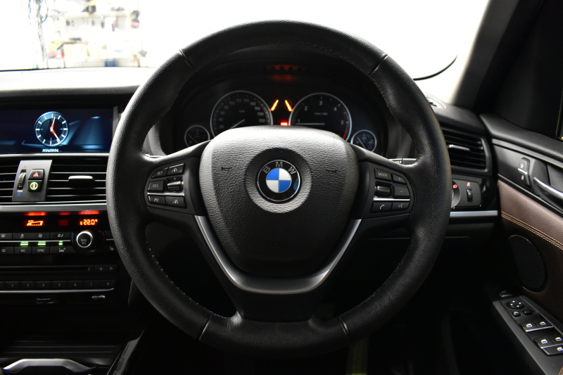 BMW X3 Xdrive20d Xﾗｲﾝ 最終ﾓﾃﾞﾙ ﾋｰﾀｰ付電動茶革 追従ACC LCW 横ﾒﾆｭｰ型ﾀｯﾁﾊﾟｯﾄﾞHDDﾅﾋﾞTV 360度ｶﾒﾗ 衝突軽減ﾌﾞﾚｰｷ 車線逸脱&歩行者警告  Bluetoothｵｰﾃﾞｨｵ&通話 電動ﾄﾗﾝｸ LEDﾌｫｸﾞﾗｲﾄ 18AW ｳｯﾄﾞﾊﾟﾈﾙ 2年保証