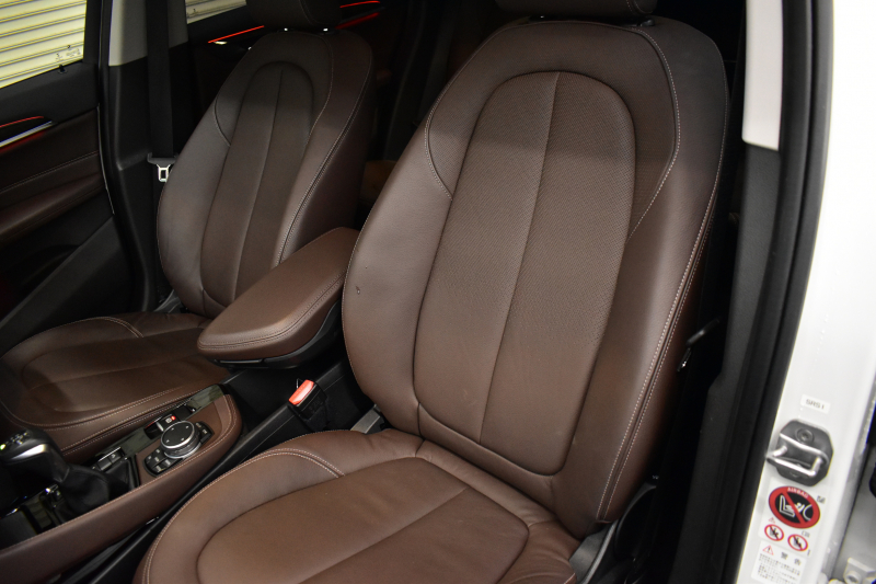 BMW X1 Xdrive20i Xﾗｲﾝ 4WD 1ｵｰﾅｰ  ｱﾄﾞﾊﾞﾝｽﾄﾞｱｸﾃｨﾌﾞｾｰﾌﾃｨP 追従ACC HUD ﾋｰﾀｰ付茶革 ﾀｯﾁﾊﾟｯﾄﾞﾅﾋﾞBｶﾒﾗ Pｱｼｽﾄ前後PDC LEDﾍｯﾄﾞﾗｲﾄ 衝突軽減 車線逸脱&歩行者警告 電動Rｹﾞｰﾄ ｳｯﾄﾞｲﾝﾃﾘｱ ﾄﾞﾗﾊﾟﾌｫ 19AW 2年保証