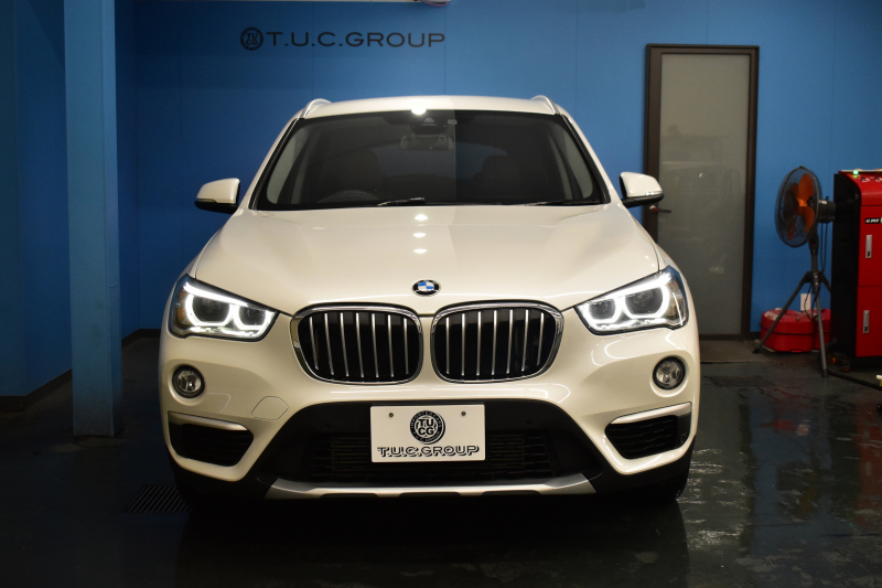 BMW X1 Xdrive20i Xﾗｲﾝ 4WD 1ｵｰﾅｰ  ｱﾄﾞﾊﾞﾝｽﾄﾞｱｸﾃｨﾌﾞｾｰﾌﾃｨP 追従ACC HUD ﾋｰﾀｰ付茶革 ﾀｯﾁﾊﾟｯﾄﾞﾅﾋﾞBｶﾒﾗ Pｱｼｽﾄ前後PDC LEDﾍｯﾄﾞﾗｲﾄ 衝突軽減 車線逸脱&歩行者警告 電動Rｹﾞｰﾄ ｳｯﾄﾞｲﾝﾃﾘｱ ﾄﾞﾗﾊﾟﾌｫ 19AW 2年保証