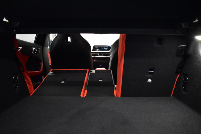 BMW 1シリーズ M135i xDrive 4WD ﾌﾟﾗｽ&ｽﾄﾚｰｼﾞ&ﾅﾋﾞｹﾞｰｼｮﾝP ﾋｰﾀｰ付ﾏｸﾞﾏﾚｯﾄﾞﾀﾞｺﾀﾚｻﾞｰ ｱﾀﾞﾌﾟﾃｨﾌﾞｻｽ Mｽﾎﾟｰﾂｼｰﾄ Mｽﾎﾟｰﾂﾌﾞﾚｰｷ Mｼｰﾄﾍﾞﾙﾄ 追従ACC Pｱｼｽﾄ ﾗｲﾌﾞｺｯｸﾋﾟｯﾄ ﾀｯﾁﾊﾟﾈﾙﾅﾋﾞ ｱｯﾌﾟﾙｶｰﾌﾟﾚｲ LEDﾍｯﾄﾞﾗｲﾄ 2年保証