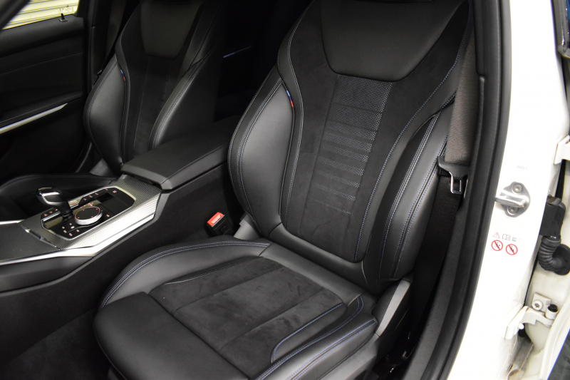 BMW 3シリーズ 320i Mｽﾎﾟｰﾂ ｺﾝﾌｫｰﾄP HUD ｼﾞｪｽﾁｬｰｺﾝﾄﾛｰﾙ付ﾀｯﾁﾊﾟﾈﾙﾅﾋﾞ ﾊﾟｰｷﾝｸﾞｱｼｽﾄﾌﾟﾗｽ 追従ACC LEDﾍｯﾄﾞﾗｲﾄ ｼｰﾄﾋｰﾀｰ 3Dﾋﾞｭｰ全周囲ｶﾒﾗ ｱｯﾌﾟﾙｶｰﾌﾟﾚｲ 側面衝突&車線変更&逸脱&歩行者警告 液晶ﾒｰﾀｰ 後退ｱｼｽﾄ ｱｸﾃｨﾌﾞPDC緊急ﾌﾞﾚｰｷ  2年保証