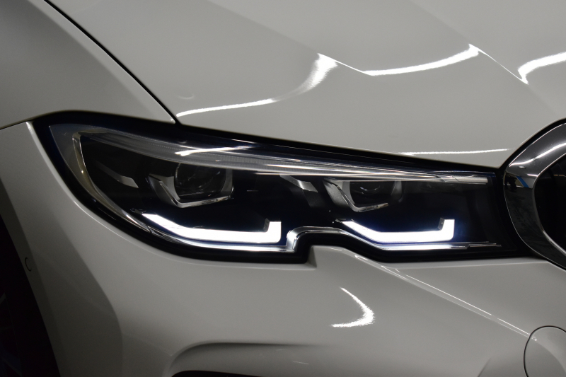 BMW 3シリーズ 320i Mｽﾎﾟｰﾂ ｺﾝﾌｫｰﾄP HUD ｼﾞｪｽﾁｬｰｺﾝﾄﾛｰﾙ付ﾀｯﾁﾊﾟﾈﾙﾅﾋﾞ ﾊﾟｰｷﾝｸﾞｱｼｽﾄﾌﾟﾗｽ 追従ACC LEDﾍｯﾄﾞﾗｲﾄ ｼｰﾄﾋｰﾀｰ 3Dﾋﾞｭｰ全周囲ｶﾒﾗ ｱｯﾌﾟﾙｶｰﾌﾟﾚｲ 側面衝突&車線変更&逸脱&歩行者警告 液晶ﾒｰﾀｰ 後退ｱｼｽﾄ ｱｸﾃｨﾌﾞPDC緊急ﾌﾞﾚｰｷ  2年保証