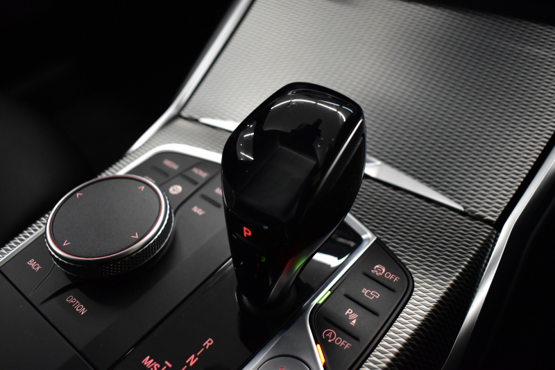 BMW 3シリーズ 320i Mｽﾎﾟｰﾂ ｺﾝﾌｫｰﾄP HUD ｼﾞｪｽﾁｬｰｺﾝﾄﾛｰﾙ付ﾀｯﾁﾊﾟﾈﾙﾅﾋﾞ ﾊﾟｰｷﾝｸﾞｱｼｽﾄﾌﾟﾗｽ 追従ACC LEDﾍｯﾄﾞﾗｲﾄ ｼｰﾄﾋｰﾀｰ 3Dﾋﾞｭｰ全周囲ｶﾒﾗ ｱｯﾌﾟﾙｶｰﾌﾟﾚｲ 側面衝突&車線変更&逸脱&歩行者警告 液晶ﾒｰﾀｰ 後退ｱｼｽﾄ ｱｸﾃｨﾌﾞPDC緊急ﾌﾞﾚｰｷ  2年保証