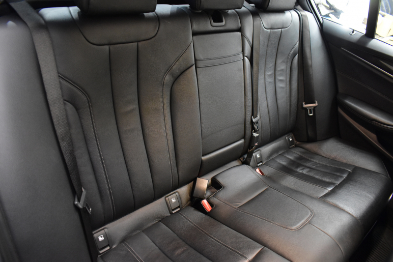 BMW 5シリーズ 540i Xﾄﾞﾗｲﾌﾞ Mｽﾎﾟｰﾂ 4WD 1ｵｰﾅｰ 直6ﾀｰﾎﾞ 340馬力 ｺﾝﾌｫｰﾄP Fﾍﾞﾝﾁﾚｰｼｮﾝ&ﾏｯｻｰｼﾞ 全席ﾋｰﾀｰ付黒革 Mｽﾎﾟｰﾂﾌﾞﾚｰｷ LEDﾍｯﾄﾞﾗｲﾄ 液晶ﾒｰﾀｰ 追従ACC 車線変更&車線逸脱＆歩行者警告 衝突軽減B ﾀｯﾁﾊﾟﾈﾙﾅﾋﾞ全周囲ｶﾒﾗ ﾌﾙｾｸﾞ 19AW 2年保証