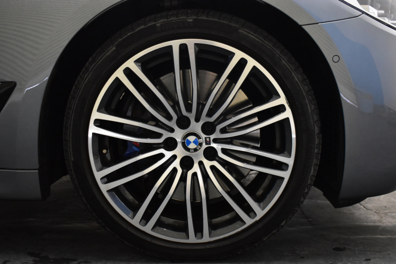 BMW 5シリーズ 540i Xﾄﾞﾗｲﾌﾞ Mｽﾎﾟｰﾂ 4WD 1ｵｰﾅｰ 直6ﾀｰﾎﾞ 340馬力 ｺﾝﾌｫｰﾄP Fﾍﾞﾝﾁﾚｰｼｮﾝ&ﾏｯｻｰｼﾞ 全席ﾋｰﾀｰ付黒革 Mｽﾎﾟｰﾂﾌﾞﾚｰｷ LEDﾍｯﾄﾞﾗｲﾄ 液晶ﾒｰﾀｰ 追従ACC 車線変更&車線逸脱＆歩行者警告 衝突軽減B ﾀｯﾁﾊﾟﾈﾙﾅﾋﾞ全周囲ｶﾒﾗ ﾌﾙｾｸﾞ 19AW 2年保証