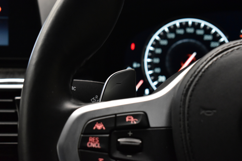 BMW 5シリーズ 540i Xﾄﾞﾗｲﾌﾞ Mｽﾎﾟｰﾂ 4WD 1ｵｰﾅｰ 直6ﾀｰﾎﾞ 340馬力 ｺﾝﾌｫｰﾄP Fﾍﾞﾝﾁﾚｰｼｮﾝ&ﾏｯｻｰｼﾞ 全席ﾋｰﾀｰ付黒革 Mｽﾎﾟｰﾂﾌﾞﾚｰｷ LEDﾍｯﾄﾞﾗｲﾄ 液晶ﾒｰﾀｰ 追従ACC 車線変更&車線逸脱＆歩行者警告 衝突軽減B ﾀｯﾁﾊﾟﾈﾙﾅﾋﾞ全周囲ｶﾒﾗ ﾌﾙｾｸﾞ 19AW 2年保証