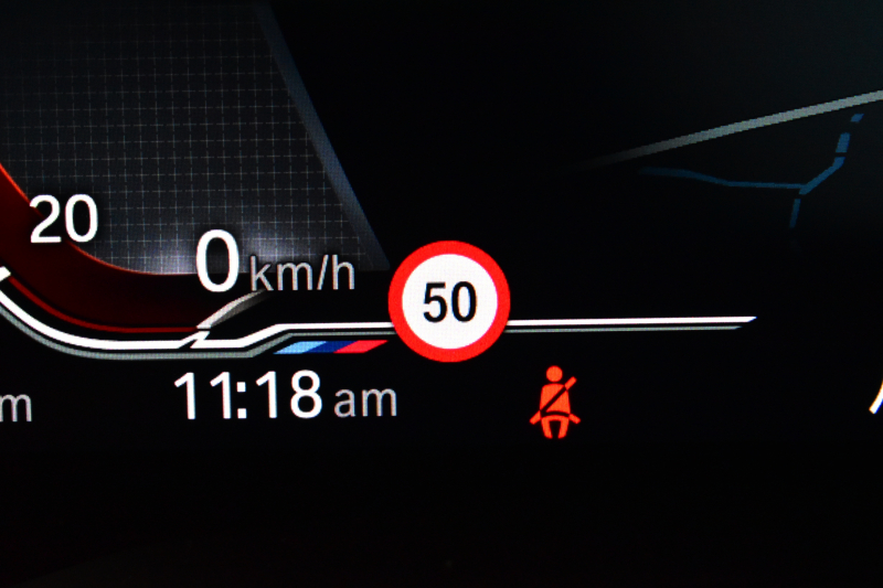 BMW 3シリーズ 320i Mｽﾎﾟｰﾂ ｺﾝﾌｫｰﾄP ｵﾌﾟｼｮﾝHUD 全周囲ｶﾒﾗ3Dﾋﾞｭｰ ﾜｲﾔﾚｽ充電 電動ﾄﾗﾝｸ ﾋｰﾀｰ付ｱﾙｶﾝﾀｰﾗｺﾝﾋﾞ ﾀｯﾁﾊﾟﾈﾙﾅﾋﾞ ｱｯﾌﾟﾙｶｰﾌﾟﾚｲ 追従ACC LEDﾍｯﾄﾞﾗｲﾄ 側面衝突&車線変更&逸脱&歩行者警告 液晶ﾒｰﾀｰ 後退ｱｼｽﾄ Pｱｼｽﾄ 2年保証