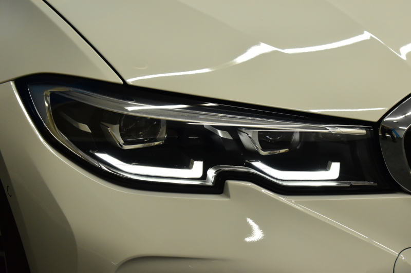 BMW 3シリーズ 320i Mｽﾎﾟｰﾂ ｺﾝﾌｫｰﾄP ｵﾌﾟｼｮﾝHUD 全周囲ｶﾒﾗ3Dﾋﾞｭｰ ﾜｲﾔﾚｽ充電 電動ﾄﾗﾝｸ ﾋｰﾀｰ付ｱﾙｶﾝﾀｰﾗｺﾝﾋﾞ ﾀｯﾁﾊﾟﾈﾙﾅﾋﾞ ｱｯﾌﾟﾙｶｰﾌﾟﾚｲ 追従ACC LEDﾍｯﾄﾞﾗｲﾄ 側面衝突&車線変更&逸脱&歩行者警告 液晶ﾒｰﾀｰ 後退ｱｼｽﾄ Pｱｼｽﾄ 2年保証