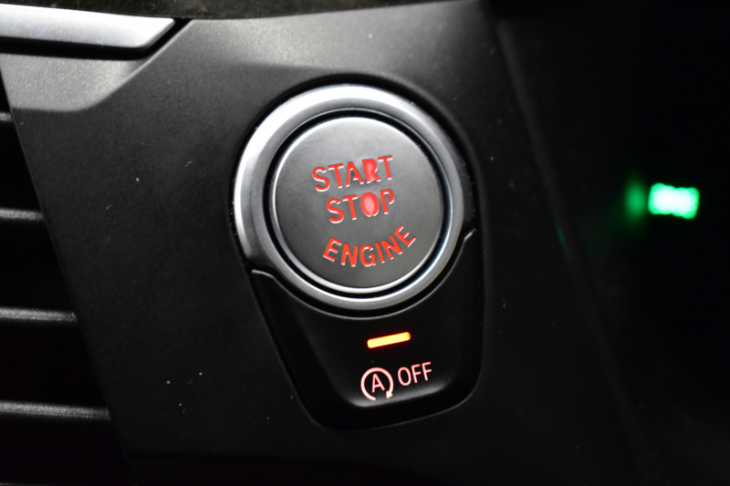 BMW X3 M40d ｾﾚｸﾄﾊﾟｯｹｰｼﾞ ﾊｲﾗｲﾝ 326馬力 ﾊﾟﾉﾗﾏｻﾝﾙｰﾌ 全席ﾋｰﾀｰ付黒革 ﾊｰﾏﾝｶｰﾄﾞﾝ ｵﾌﾟｼｮﾝ21AW 追従ACC HUD ｽﾃｱﾘﾝｸﾞｻﾎﾟｰﾄ ﾀｯﾁﾊﾟﾈﾙﾅﾋﾞTV 360度ｶﾒﾗ3Dﾋﾞｭｰ LEDﾍｯﾄﾞﾗｲﾄ 電動ﾄﾗﾝｸ ﾜｲﾔﾚｽ充電 液晶ﾒｰﾀｰ 2年保証