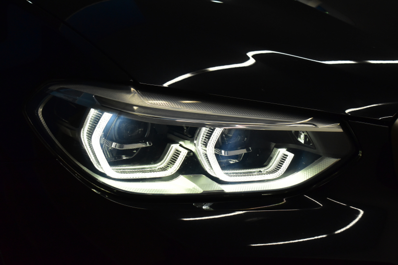 BMW X3 M40d ｾﾚｸﾄﾊﾟｯｹｰｼﾞ ﾊｲﾗｲﾝ 326馬力 ﾊﾟﾉﾗﾏｻﾝﾙｰﾌ 全席ﾋｰﾀｰ付黒革 ﾊｰﾏﾝｶｰﾄﾞﾝ ｵﾌﾟｼｮﾝ21AW 追従ACC HUD ｽﾃｱﾘﾝｸﾞｻﾎﾟｰﾄ ﾀｯﾁﾊﾟﾈﾙﾅﾋﾞTV 360度ｶﾒﾗ3Dﾋﾞｭｰ LEDﾍｯﾄﾞﾗｲﾄ 電動ﾄﾗﾝｸ ﾜｲﾔﾚｽ充電 液晶ﾒｰﾀｰ 2年保証