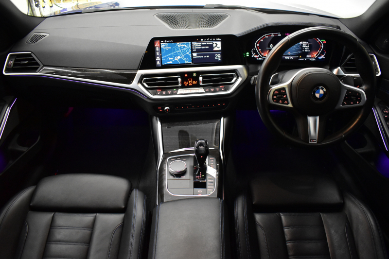 BMW 3シリーズ 330i Mｽﾎﾟｰﾂ G20型 高出力 ﾃﾞﾋﾞｭｰ&ｲﾉﾍﾞｰｼｮﾝ&ﾌｧｽﾄﾄﾗｯｸ&ｻｳﾝﾄﾞ&ｺﾝﾌｫｰﾄP ﾚｰｻﾞｰLEDﾗｲﾄ ﾋｰﾀｰ付黒革 ACC HUD 19AW Mｽﾎﾟｰﾂﾌﾞﾚｰｷ 可変Mｻｽ ﾊﾟｰｷﾝｸﾞｱｼｽﾄ+ 全周囲ｶﾒﾗ ﾀｯﾁﾊﾟﾈﾙﾅﾋﾞ ｱｯﾌﾟﾙｶｰﾌﾟﾚｲ ﾊｰﾏﾝｶｰﾄﾞﾝ 2年保証