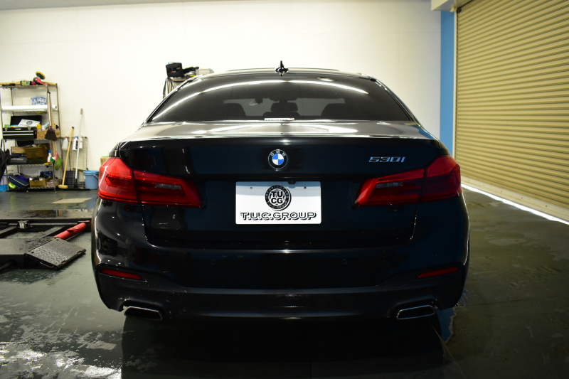 BMW 5シリーズ 530i Mｽﾎﾟｰﾂ G30型 型式変更後ﾓﾃﾞﾙ全面液晶ﾒｰﾀｰﾊﾟﾈﾙ   高出力 ｻﾝﾙｰﾌ ﾊｲﾗｲﾝP 全席ﾋｰﾀｰｱｲﾎﾞﾘｰ革 LEDﾍｯﾄﾞﾗｲﾄ 追従ACC HUD ﾊｰﾏﾝｶｰﾄﾞﾝ 車線変更&逸脱警告 衝突軽減B ﾀｯﾁﾊﾟﾈﾙ対応iﾄﾞﾗｲﾌﾞHDDﾅﾋﾞﾌﾙｾｸﾞ 3Dﾋﾞｭｰ Bｶﾒﾗ 電動ﾄﾗﾝｸ 2年保証