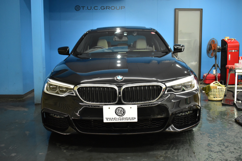 BMW 5シリーズ 530i Mｽﾎﾟｰﾂ G30型 型式変更後ﾓﾃﾞﾙ全面液晶ﾒｰﾀｰﾊﾟﾈﾙ   高出力 ｻﾝﾙｰﾌ ﾊｲﾗｲﾝP 全席ﾋｰﾀｰｱｲﾎﾞﾘｰ革 LEDﾍｯﾄﾞﾗｲﾄ 追従ACC HUD ﾊｰﾏﾝｶｰﾄﾞﾝ 車線変更&逸脱警告 衝突軽減B ﾀｯﾁﾊﾟﾈﾙ対応iﾄﾞﾗｲﾌﾞHDDﾅﾋﾞﾌﾙｾｸﾞ 3Dﾋﾞｭｰ Bｶﾒﾗ 電動ﾄﾗﾝｸ 2年保証