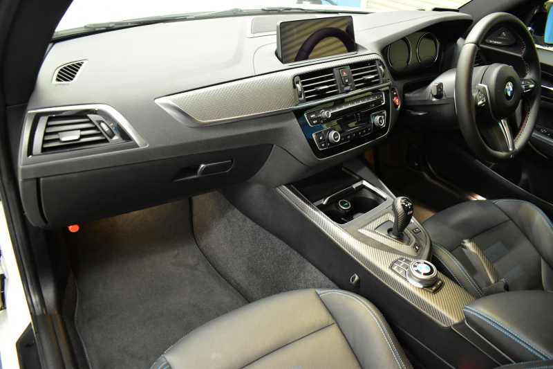 BMW Mシリーズ M2 ｺﾝﾍﾟﾃｨｼｮﾝ MDCT 7速DCT LCI後期 ｺﾝﾍﾟﾃｨｼｮﾝ専用410馬力ｴﾝｼﾞﾝ  Mﾊﾟﾌｫ車高調 ﾍｷｻｺﾞﾅﾙLEDﾍｯﾄﾞﾗｲﾄ&ﾃｰﾙ ﾋｰﾀｰ付黒革 harman/kardon ﾀｯﾁﾊﾟﾈﾙHDDﾅﾋﾞBｶﾒﾗ 専用19AW 車線逸脱&歩行者警告 衝突軽減ﾌﾞﾚｰｷ ｶｰﾎﾞﾝｲﾝﾃﾘｱ Mｼｰﾄﾍﾞﾙﾄ  2年保証