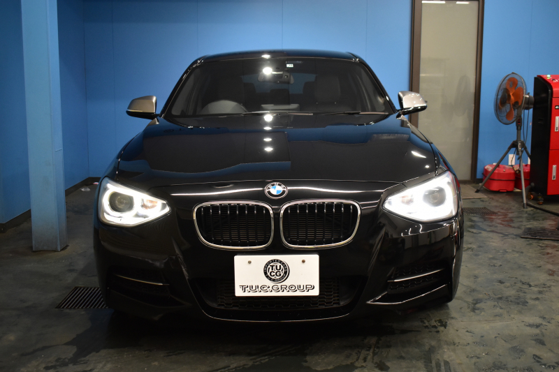 BMW 1シリーズ M135i 直6ﾀｰﾎﾞ320馬力 1ｵｰﾅｰ ｱﾀﾞﾌﾟﾃｨﾌﾞMｻｽ 大型ﾌﾞﾚｰｷｼｽﾃﾑ ﾋｰﾀｰ付黒革電動 ﾀｯﾁﾊﾟｯﾄﾞ付iﾄﾞﾗｲﾌﾞHDDﾅﾋﾞ Bｶﾒﾗ ﾘｱPDC ﾊﾟﾄﾞﾙｼﾌﾄ 専用18AW ｽﾏｰﾄｷｰ ETC 2年保証