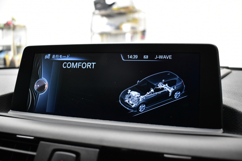 BMW 1シリーズ M135i 直6ﾀｰﾎﾞ320馬力 1ｵｰﾅｰ ｱﾀﾞﾌﾟﾃｨﾌﾞMｻｽ 大型ﾌﾞﾚｰｷｼｽﾃﾑ ﾋｰﾀｰ付黒革電動 ﾀｯﾁﾊﾟｯﾄﾞ付iﾄﾞﾗｲﾌﾞHDDﾅﾋﾞ Bｶﾒﾗ ﾘｱPDC ﾊﾟﾄﾞﾙｼﾌﾄ 専用18AW ｽﾏｰﾄｷｰ ETC 2年保証