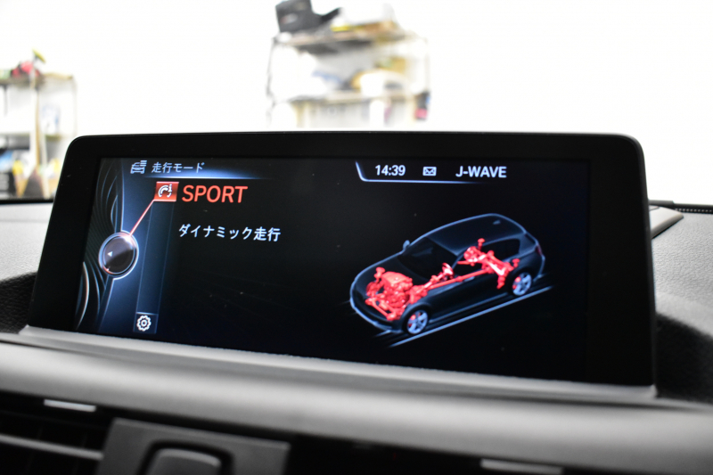 BMW 1シリーズ M135i 直6ﾀｰﾎﾞ320馬力 1ｵｰﾅｰ ｱﾀﾞﾌﾟﾃｨﾌﾞMｻｽ 大型ﾌﾞﾚｰｷｼｽﾃﾑ ﾋｰﾀｰ付黒革電動 ﾀｯﾁﾊﾟｯﾄﾞ付iﾄﾞﾗｲﾌﾞHDDﾅﾋﾞ Bｶﾒﾗ ﾘｱPDC ﾊﾟﾄﾞﾙｼﾌﾄ 専用18AW ｽﾏｰﾄｷｰ ETC 2年保証