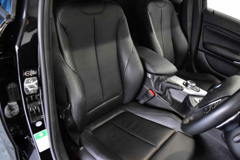 BMW 1シリーズ M135i 直6ﾀｰﾎﾞ320馬力 1ｵｰﾅｰ ｱﾀﾞﾌﾟﾃｨﾌﾞMｻｽ 大型ﾌﾞﾚｰｷｼｽﾃﾑ ﾋｰﾀｰ付黒革電動 ﾀｯﾁﾊﾟｯﾄﾞ付iﾄﾞﾗｲﾌﾞHDDﾅﾋﾞ Bｶﾒﾗ ﾘｱPDC ﾊﾟﾄﾞﾙｼﾌﾄ 専用18AW ｽﾏｰﾄｷｰ ETC 2年保証