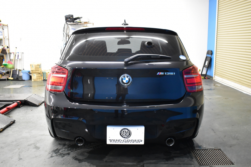 BMW 1シリーズ M135i 直6ﾀｰﾎﾞ320馬力 1ｵｰﾅｰ ｱﾀﾞﾌﾟﾃｨﾌﾞMｻｽ 大型ﾌﾞﾚｰｷｼｽﾃﾑ ﾋｰﾀｰ付黒革電動 ﾀｯﾁﾊﾟｯﾄﾞ付iﾄﾞﾗｲﾌﾞHDDﾅﾋﾞ Bｶﾒﾗ ﾘｱPDC ﾊﾟﾄﾞﾙｼﾌﾄ 専用18AW ｽﾏｰﾄｷｰ ETC 2年保証