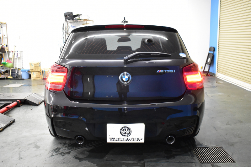 BMW 1シリーズ M135i 直6ﾀｰﾎﾞ320馬力 1ｵｰﾅｰ ｱﾀﾞﾌﾟﾃｨﾌﾞMｻｽ 大型ﾌﾞﾚｰｷｼｽﾃﾑ ﾋｰﾀｰ付黒革電動 ﾀｯﾁﾊﾟｯﾄﾞ付iﾄﾞﾗｲﾌﾞHDDﾅﾋﾞ Bｶﾒﾗ ﾘｱPDC ﾊﾟﾄﾞﾙｼﾌﾄ 専用18AW ｽﾏｰﾄｷｰ ETC 2年保証