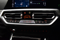 BMW 3シリーズ 320i Mｽﾎﾟｰﾂ G20型 ｺﾝﾌｫｰﾄP 全周囲ｶﾒﾗ3Dﾋﾞｭｰ ﾜｲﾔﾚｽ充電 電動ﾄﾗﾝｸ ﾋｰﾀｰ付ｱﾙｶﾝﾀｰﾗｺﾝﾋﾞ ﾀｯﾁﾊﾟﾈﾙﾅﾋﾞ ｱｯﾌﾟﾙｶｰﾌﾟﾚｲ 追従ACC LEDﾍｯﾄﾞﾗｲﾄ 側面衝突&車線変更&逸脱&歩行者警告 液晶ﾒｰﾀｰ 後退ｱｼｽﾄ Pｱｼｽﾄ 2年保証