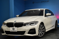 BMW 3シリーズ 320i Mｽﾎﾟｰﾂ G20型 ｺﾝﾌｫｰﾄP 全周囲ｶﾒﾗ3Dﾋﾞｭｰ ﾜｲﾔﾚｽ充電 電動ﾄﾗﾝｸ ﾋｰﾀｰ付ｱﾙｶﾝﾀｰﾗｺﾝﾋﾞ ﾀｯﾁﾊﾟﾈﾙﾅﾋﾞ ｱｯﾌﾟﾙｶｰﾌﾟﾚｲ 追従ACC LEDﾍｯﾄﾞﾗｲﾄ 側面衝突&車線変更&逸脱&歩行者警告 液晶ﾒｰﾀｰ 後退ｱｼｽﾄ Pｱｼｽﾄ 2年保証