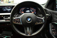 BMW 1シリーズ M135i xDrive ﾌﾙﾀｲﾑ4WD ﾃﾞﾋﾞｭｰ&ｺﾝﾌｫｰﾄ&ﾅﾋﾞｹﾞｰｼｮﾝP ｱﾙｶﾝﾀｰﾗMｽﾎﾟｰﾂｼｰﾄ&ﾌﾞﾚｰｷ 可変ｻｽ Mﾊﾟﾌｫﾘｱｽﾎﾟｲﾗｰ&ﾌﾘｯｸ&ｻｲﾄﾞｽﾃｯｶｰ ACC ﾗｲﾌﾞｺｯｸﾋﾟｯﾄ ﾀｯﾁﾊﾟﾈﾙﾅﾋﾞ ｱｯﾌﾟﾙｶｰﾌﾟﾚｲ ﾍｷｻｺﾞﾅﾙLEDﾍｯﾄﾞﾗｲﾄ 2年保証