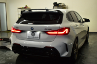 BMW 1シリーズ M135i xDrive ﾌﾙﾀｲﾑ4WD ﾃﾞﾋﾞｭｰ&ｺﾝﾌｫｰﾄ&ﾅﾋﾞｹﾞｰｼｮﾝP ｱﾙｶﾝﾀｰﾗMｽﾎﾟｰﾂｼｰﾄ&ﾌﾞﾚｰｷ 可変ｻｽ Mﾊﾟﾌｫﾘｱｽﾎﾟｲﾗｰ&ﾌﾘｯｸ&ｻｲﾄﾞｽﾃｯｶｰ ACC ﾗｲﾌﾞｺｯｸﾋﾟｯﾄ ﾀｯﾁﾊﾟﾈﾙﾅﾋﾞ ｱｯﾌﾟﾙｶｰﾌﾟﾚｲ ﾍｷｻｺﾞﾅﾙLEDﾍｯﾄﾞﾗｲﾄ 2年保証