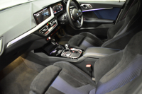 BMW 1シリーズ M135i xDrive ﾌﾙﾀｲﾑ4WD ﾃﾞﾋﾞｭｰ&ｺﾝﾌｫｰﾄ&ﾅﾋﾞｹﾞｰｼｮﾝP ｱﾙｶﾝﾀｰﾗMｽﾎﾟｰﾂｼｰﾄ&ﾌﾞﾚｰｷ 可変ｻｽ Mﾊﾟﾌｫﾘｱｽﾎﾟｲﾗｰ&ﾌﾘｯｸ&ｻｲﾄﾞｽﾃｯｶｰ ACC ﾗｲﾌﾞｺｯｸﾋﾟｯﾄ ﾀｯﾁﾊﾟﾈﾙﾅﾋﾞ ｱｯﾌﾟﾙｶｰﾌﾟﾚｲ ﾍｷｻｺﾞﾅﾙLEDﾍｯﾄﾞﾗｲﾄ 2年保証