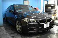 BMW Mシリーズ M5 LCI後期 7速DCT ｻﾝR 20AW ﾋｰﾀｰ&ﾍﾞﾝﾁﾚｰﾀｰ黒革 HUD Mﾀﾞｲﾅﾐｯｸﾀﾞﾝﾋﾟﾝｸﾞｺﾝﾄﾛｰﾙ 車線変更&逸脱&歩行者警告 衝突軽減 TOPﾋﾞｭｰ＆ﾌﾛﾝﾄSｶﾒﾗ 電動ﾄﾗﾝｸ 全ﾄﾞｱｲｰｼﾞｰｸﾛｰｼﾞｬｰ ﾀｯﾁﾊﾟｯﾄﾞﾅﾋﾞﾌﾙｾｸﾞTV ﾊｰﾏﾝｶｰﾄﾞﾝ Mｽﾎﾟｰﾂﾌﾞﾚ