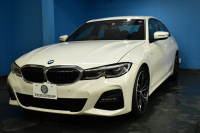 BMW 3シリーズ 330i Mｽﾎﾟｰﾂ G20型 高出力 1ｵｰﾅｰ ﾃﾞﾋﾞｭｰ&ｲﾉﾍﾞｰｼｮﾝ&ｺﾝﾌｫｰﾄP ﾚｰｻﾞｰLEDﾗｲﾄ ﾋｰﾀｰ付黒革 ACC HUD 19AW Mｽﾎﾟｰﾂﾌﾞﾚｰｷ 全周囲ｶﾒﾗ3Dﾋﾞｭｰ ｼﾞｪｽﾁｬｰｺﾝﾄﾛｰﾙ付ﾀｯﾁﾊﾟﾈﾙﾅﾋﾞ ｱｯﾌﾟﾙｶｰﾌﾟﾚｲ ﾜｲﾔﾚｽ充電 2年保証