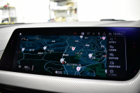 BMW 1シリーズ M135i xDrive ﾌﾙﾀｲﾑ4WD ﾃﾞﾋﾞｭｰ&ｺﾝﾌｫｰﾄ&ﾅﾋﾞｹﾞｰｼｮﾝP ｱﾙｶﾝﾀｰﾗMｽﾎﾟｰﾂｼｰﾄ&ﾌﾞﾚｰｷ 可変ｻｽ ACC LCW ﾗｲﾌﾞｺｯｸﾋﾟｯﾄ ﾀｯﾁﾊﾟﾈﾙﾅﾋﾞ ｱｯﾌﾟﾙｶｰﾌﾟﾚｲ ﾍｷｻｺﾞﾅﾙLEDﾍｯﾄﾞﾗｲﾄ 電動Rｹﾞｰﾄ 2年保証